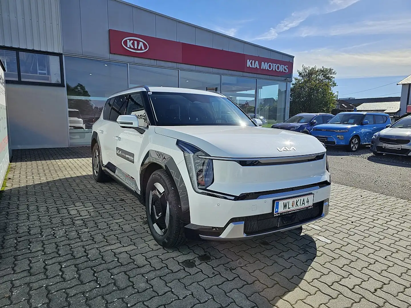 Kia EV9 RWD 99.8kWh Earth Aut. Weiß - 2