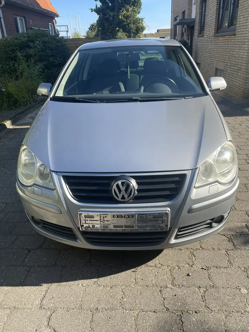 Volkswagen Polo 1.2 United Grau - 1