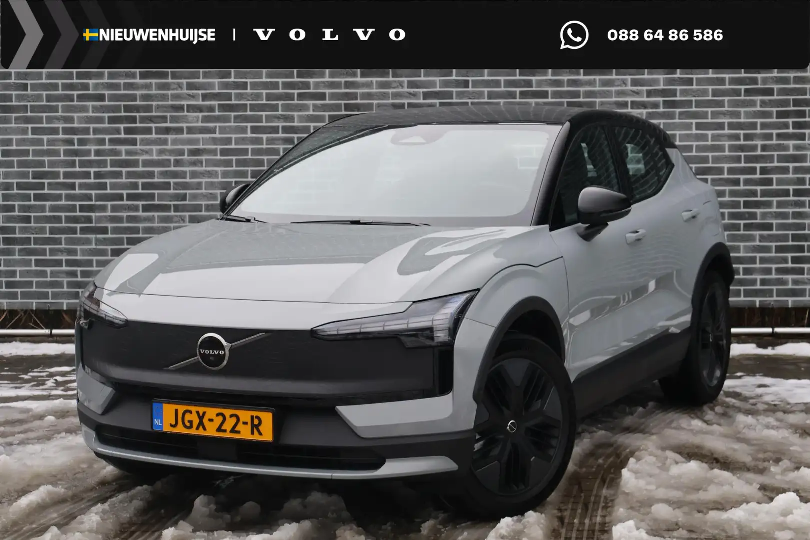 Volvo EX30 Cross Country Twin Motor Performance Ultra 69 kWh Grau - 1
