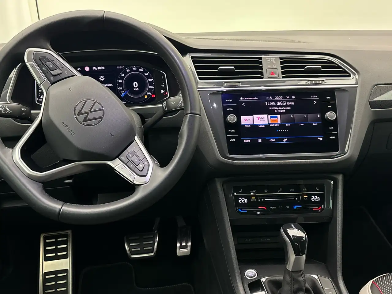 Volkswagen Tiguan Urban Sport 2.0TDI DSG Matrix ACC HUD AHK 8