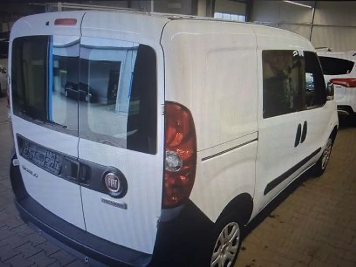 Fiat Doblò Kargo S&S mit Sortimo Weiß - 2