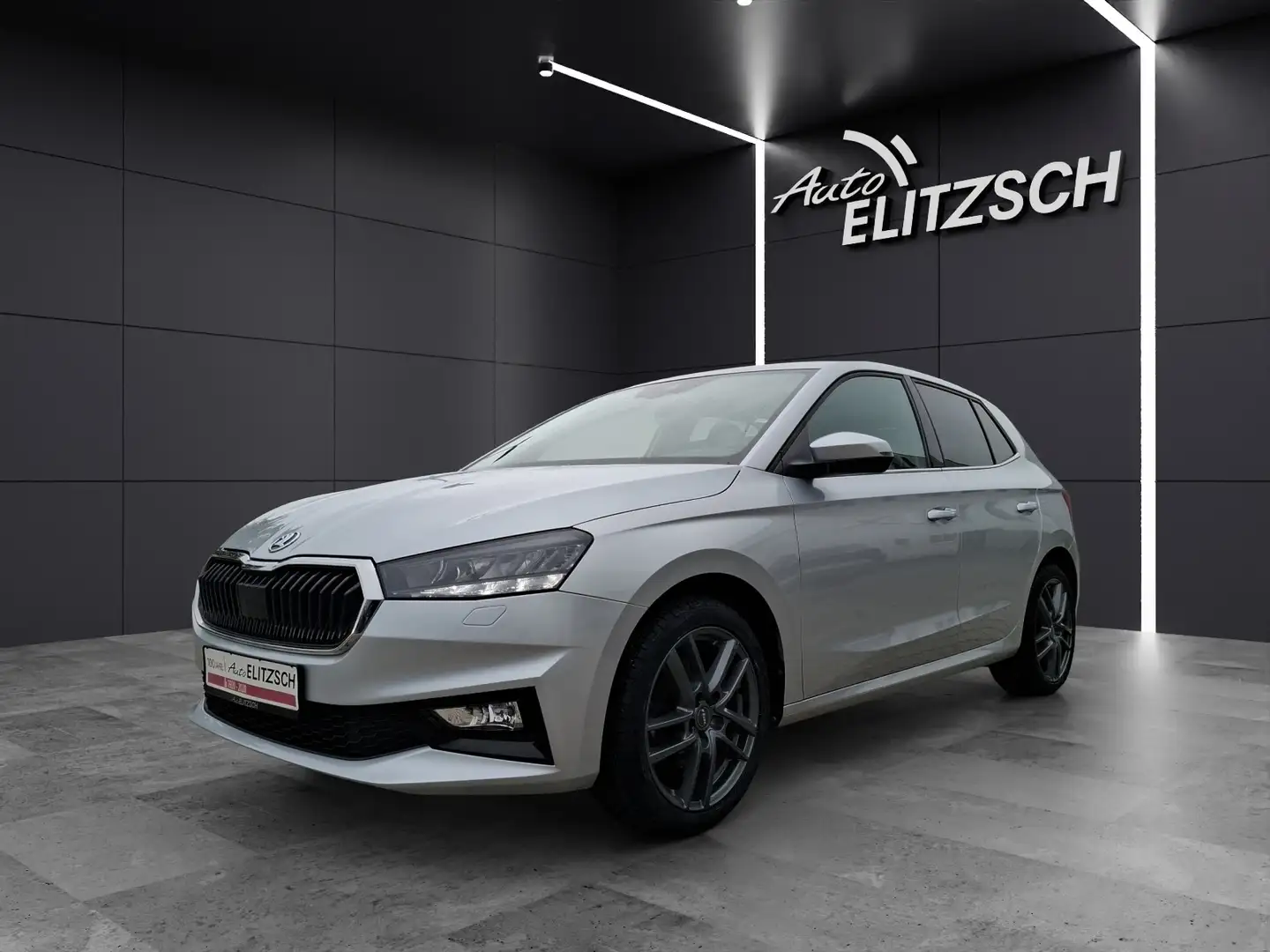 Skoda Fabia Style TSI DSG LED SH RFK AID Ambiente Climatron... Silber - 2