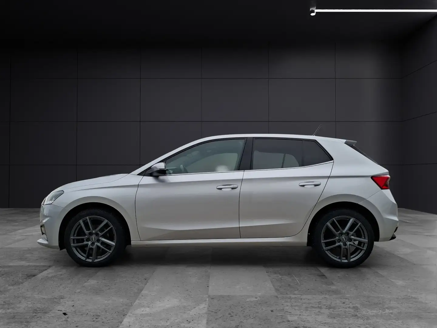 Skoda Fabia Style TSI DSG LED SH RFK AID Ambiente Climatron... Silber - 2