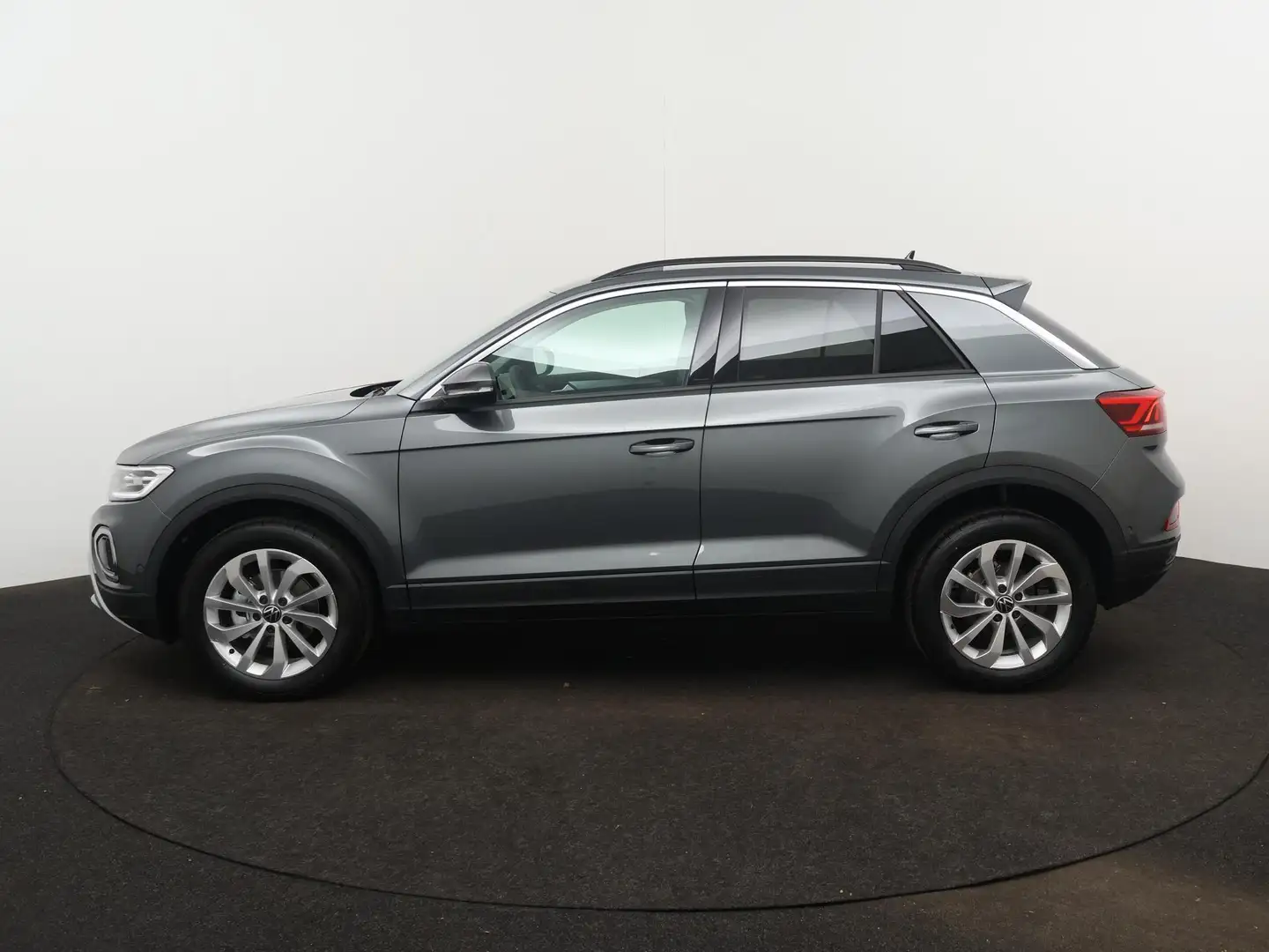 Volkswagen T-Roc 1.0 TSI Oranje Edition 116 PK | Virtual cockpit | Grijs - 2