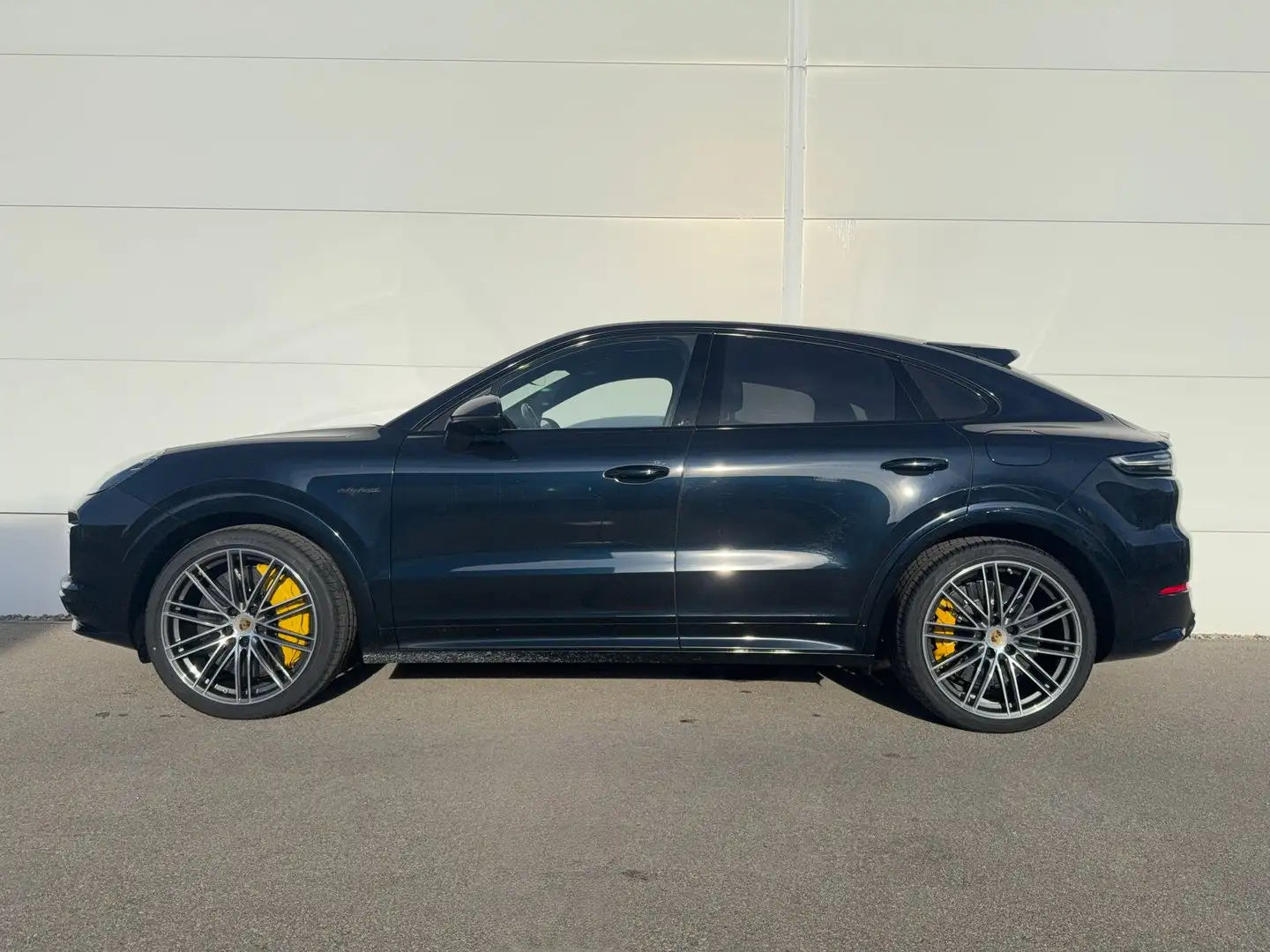 Porsche Cayenne Turbo S E-Hybrid Coupé Blau - 2