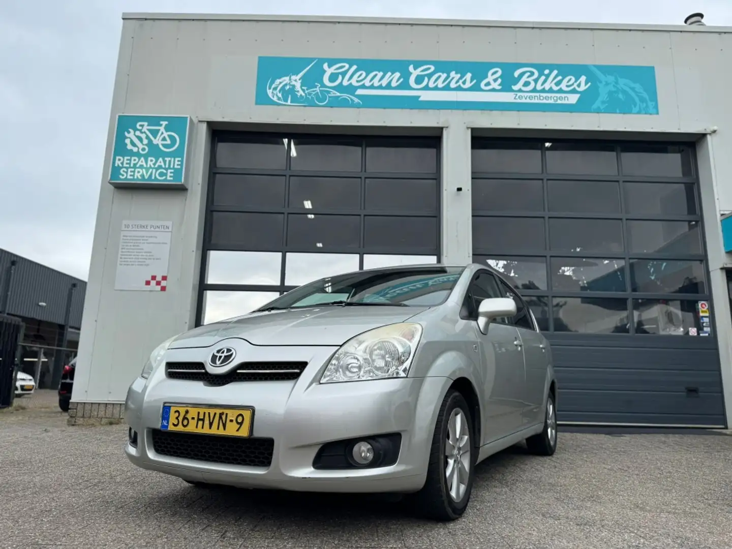 Toyota Verso trekhaak 1.6 VVT-i Luna Grijs - 1