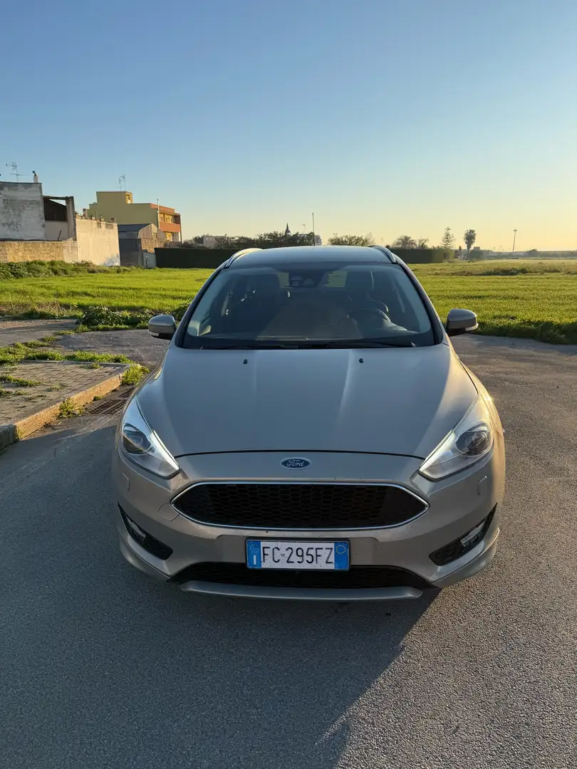 Ford Focus SW 1.5 tdci Titanium X s&s 120cv - 1