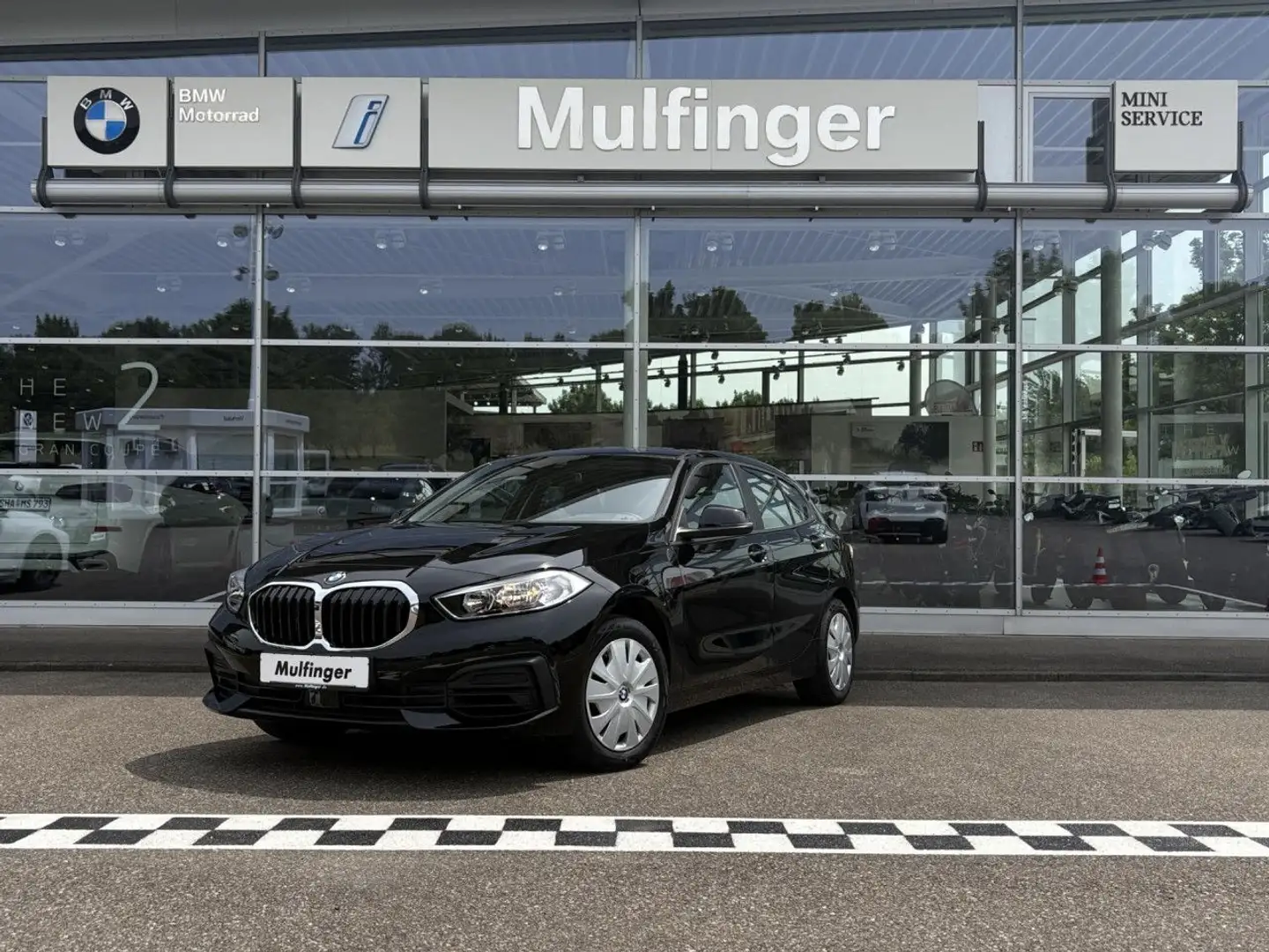 BMW 116 i Tempomat DAB ActiveGuardPlus Klimaaut.PDC Schwarz - 2
