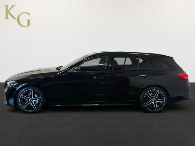 Mercedes-Benz C Class view 3