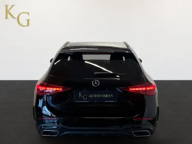 Mercedes-Benz C Class view 6