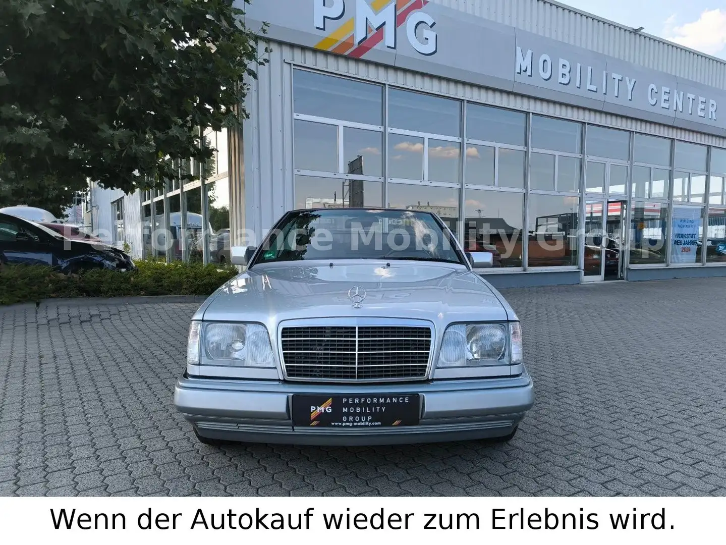 Mercedes-Benz E 200 124 C Stilvoller Youngtimer - Zustand 1 Silber - 2
