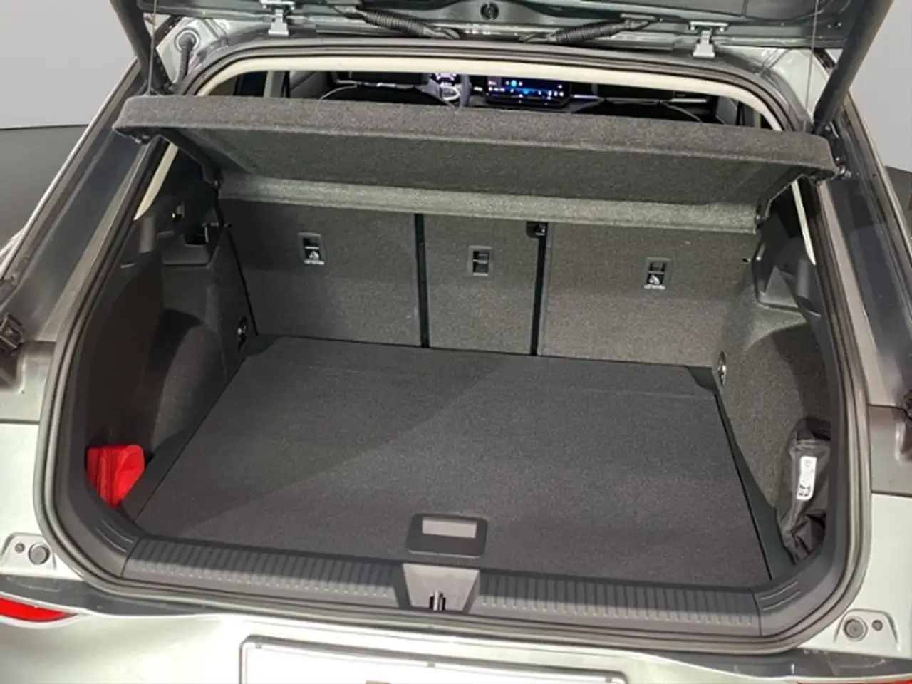 Volkswagen T-Roc Style 1.5 eTSI DSG / LED RFK AHK 12