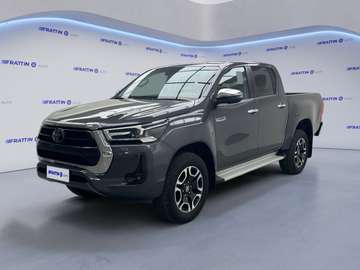 2.4 D-4D A/T 4WD 4 porte Double Cab Executive
