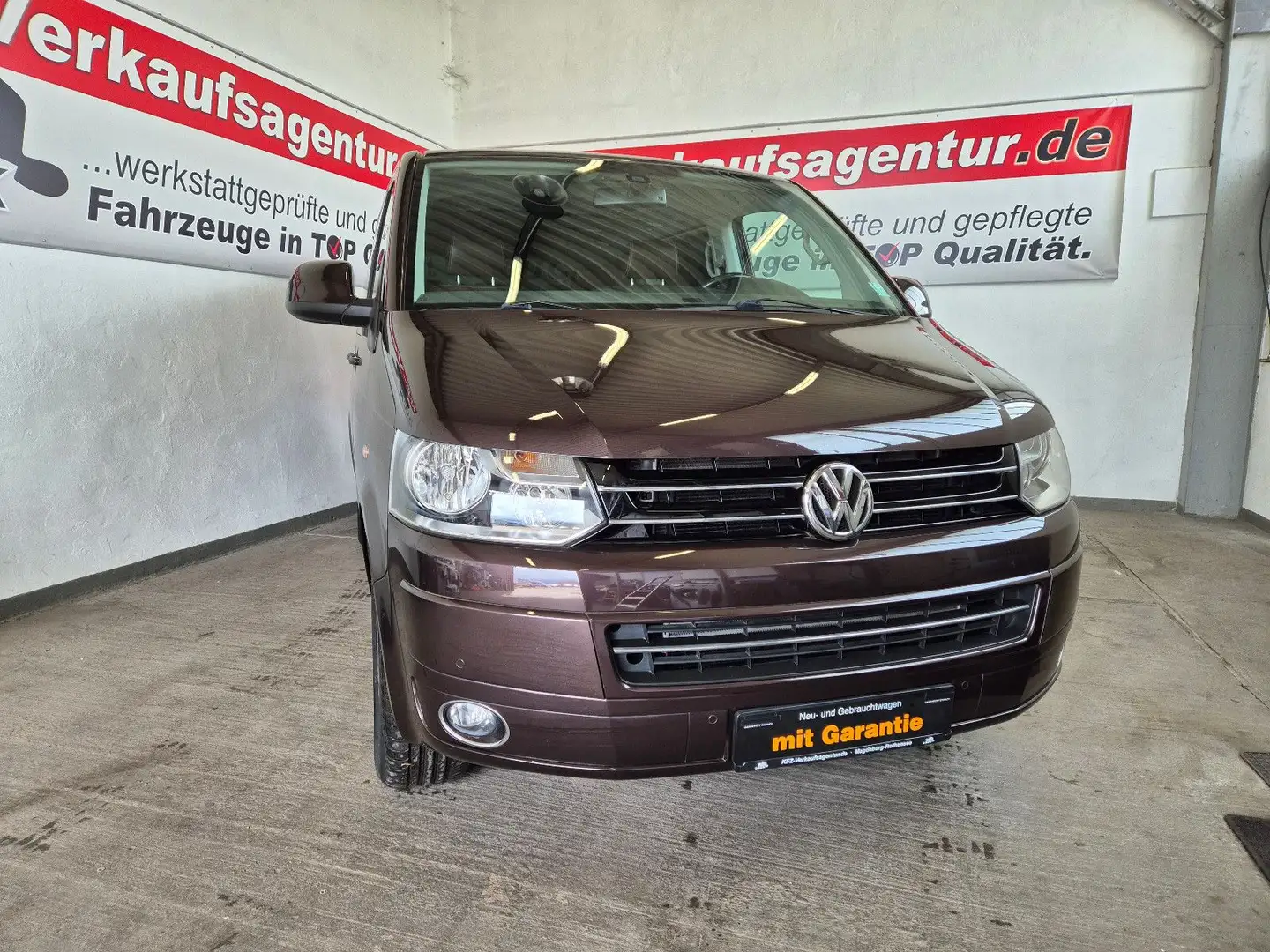Volkswagen T5 Multivan Highline, 4 Motion,Standh Motor neu Marrón - 1