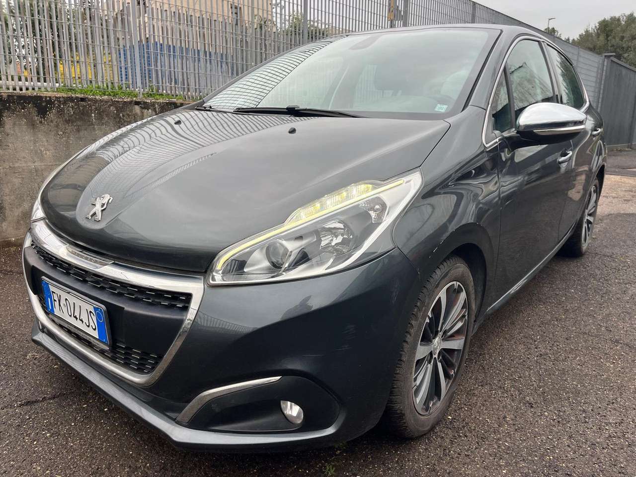 Peugeot 208 208 5p 1.2 puretech Allure gpl 82cv