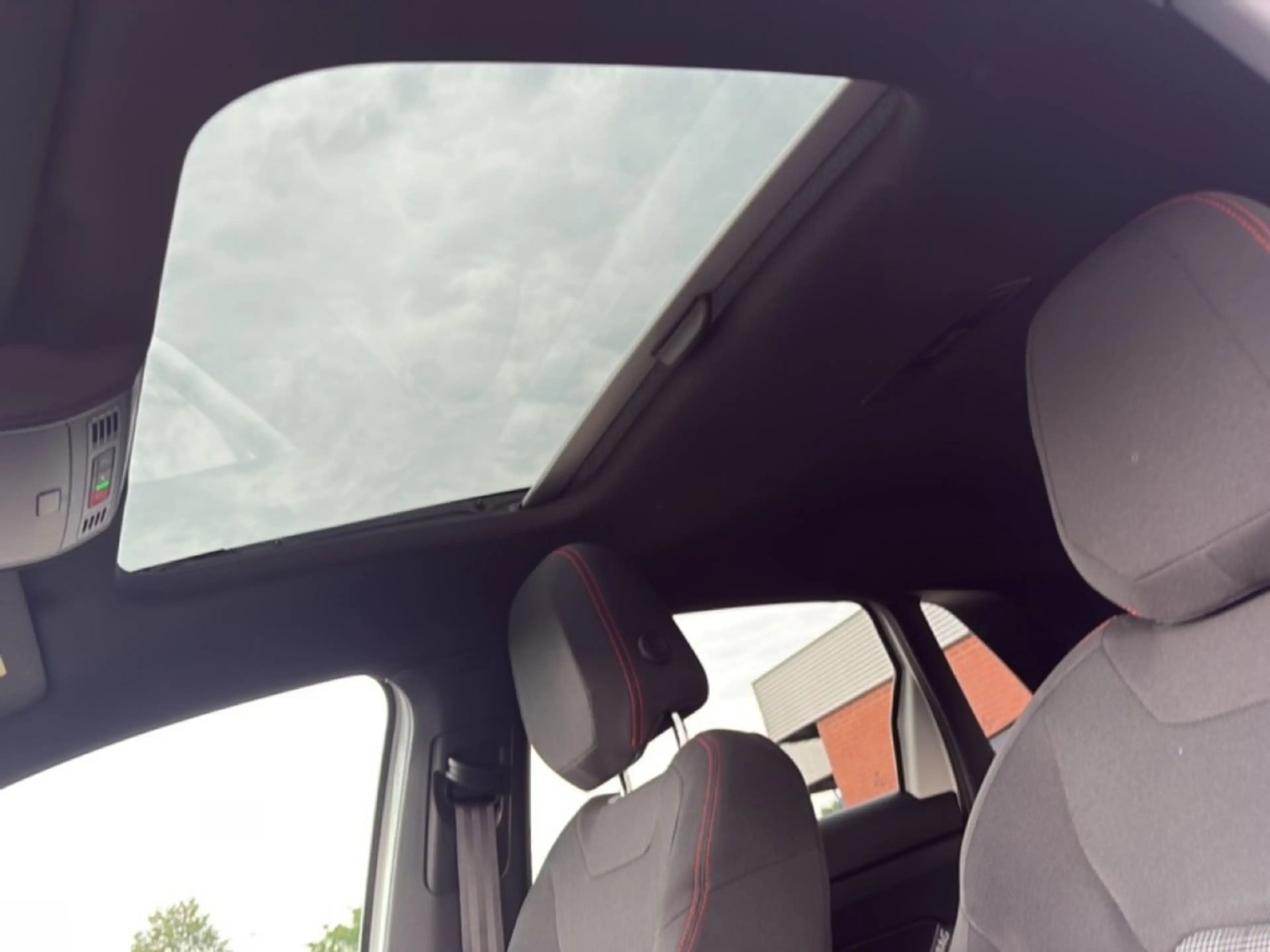 Volkswagen Polo GTI 2.0 TSI DSG GTI PANO-DAK/PDC/IQ-LIGHT/DIG-DASH/ACC — photo 13