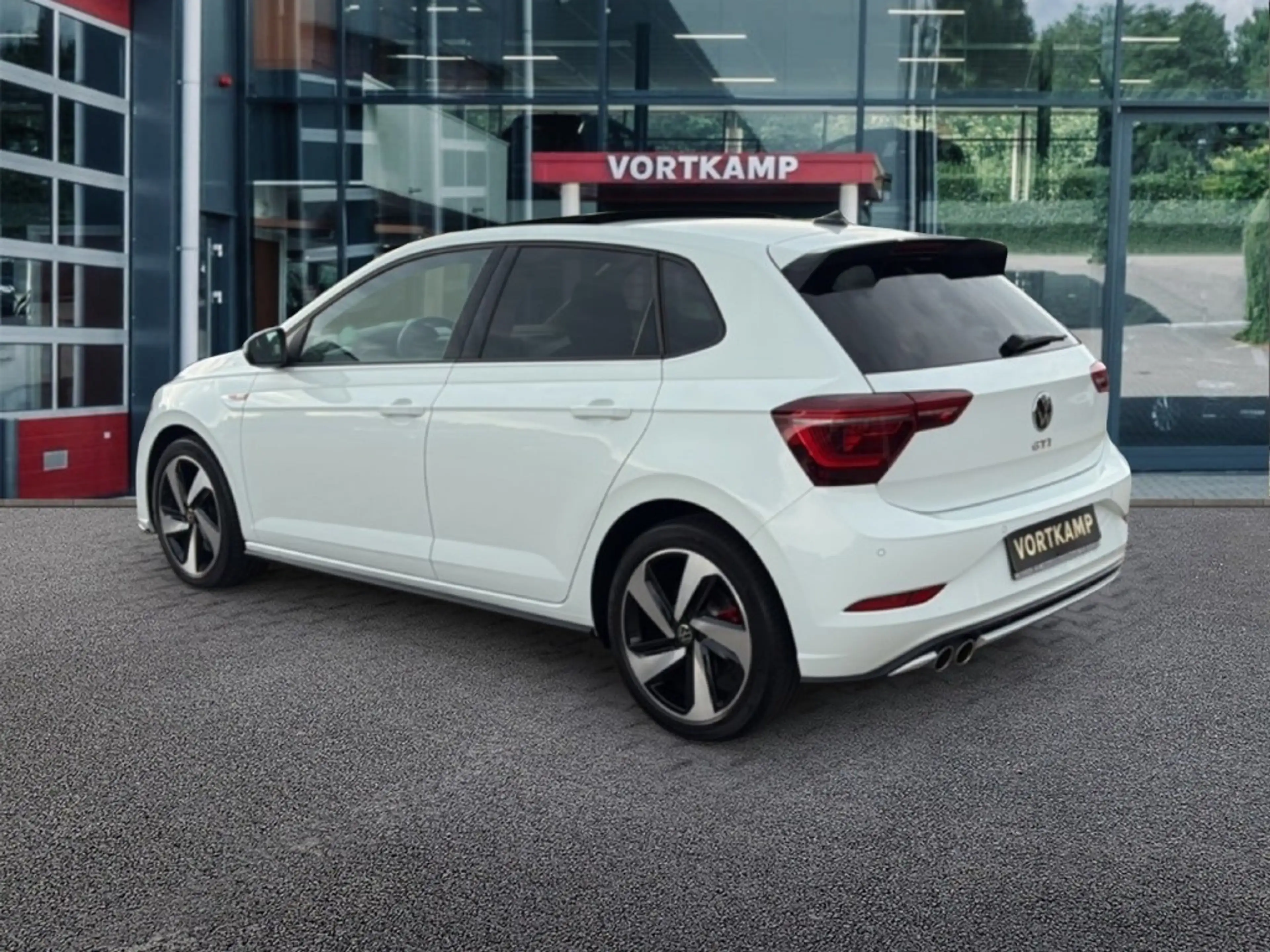 Volkswagen Polo GTI 2.0 TSI DSG GTI PANO-DAK/PDC/IQ-LIGHT/DIG-DASH/ACC — photo 7