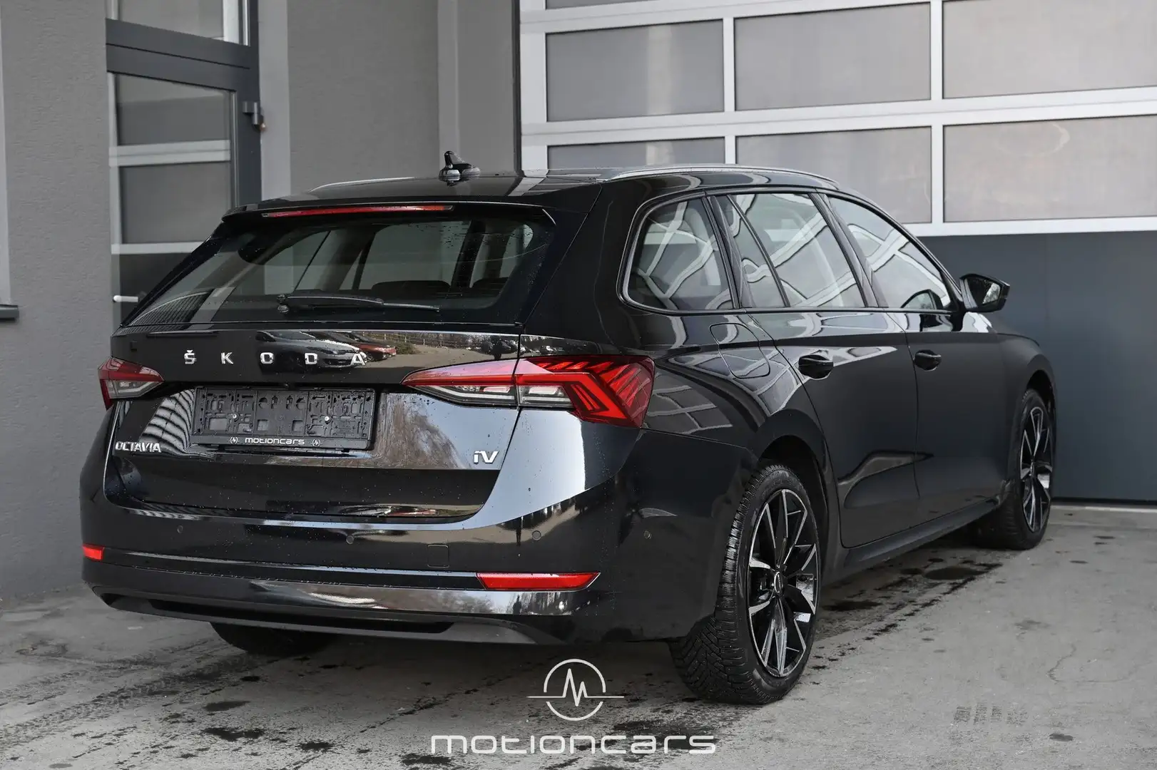 Skoda Octavia 1.4 TSI iV Style iV Pickerl NEU Schwarz - 2