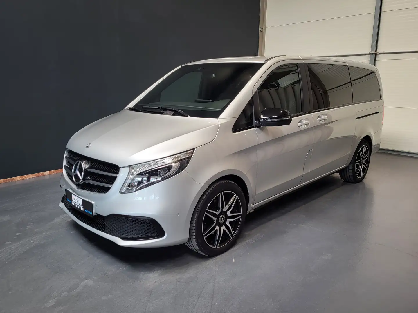 Mercedes-Benz V 300 d Avantgarde Facelift *TOP Ausstattung* Argintiu - 1