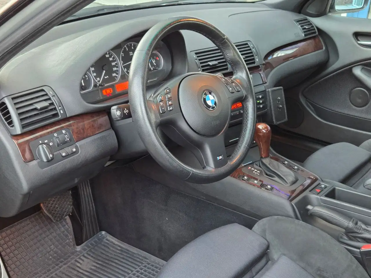 BMW 330 i M Sport II DT.FZG 1.HD EINMALIG, foto 8