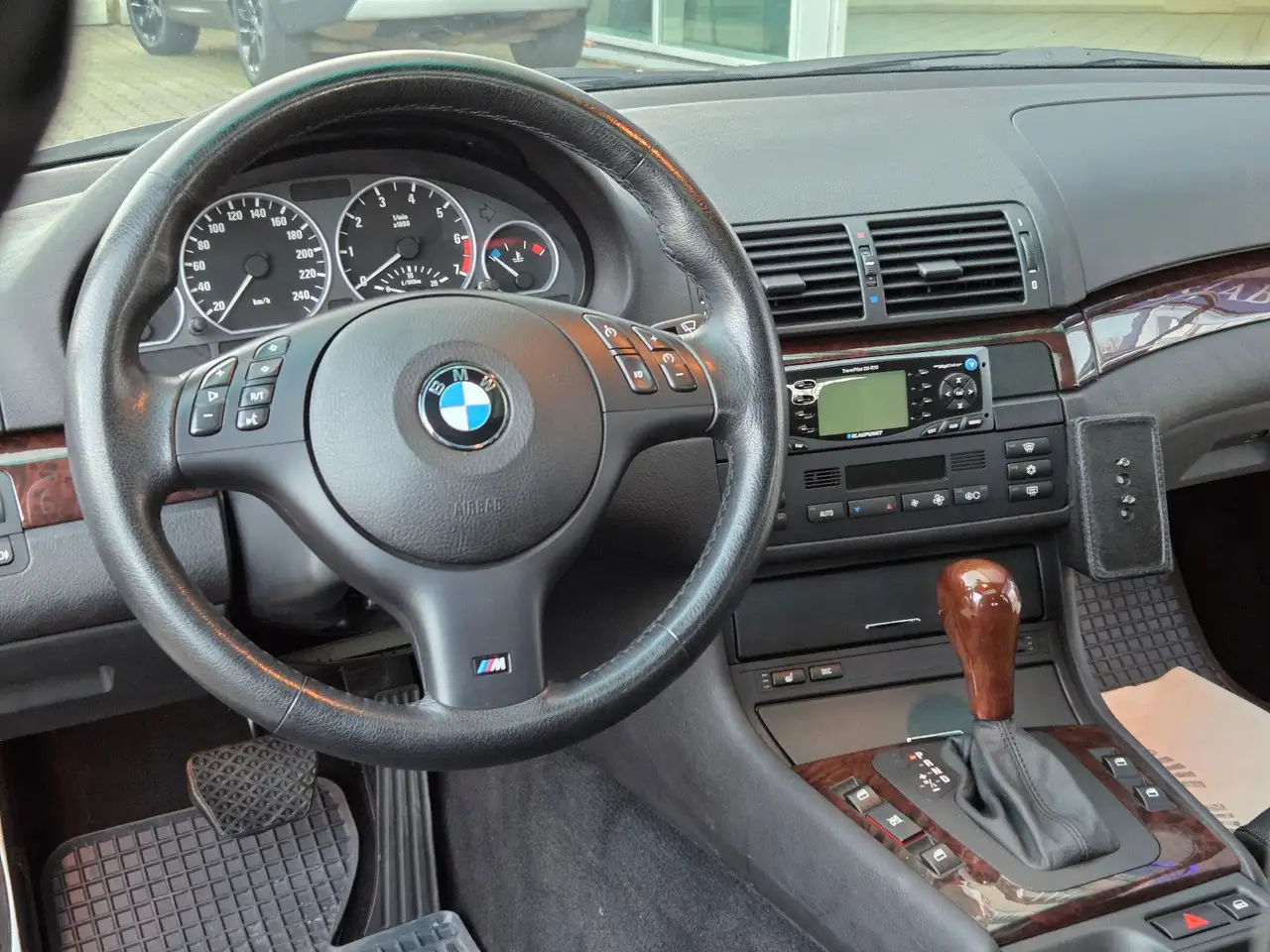 BMW 330 i M Sport II DT.FZG 1.HD EINMALIG, foto 7