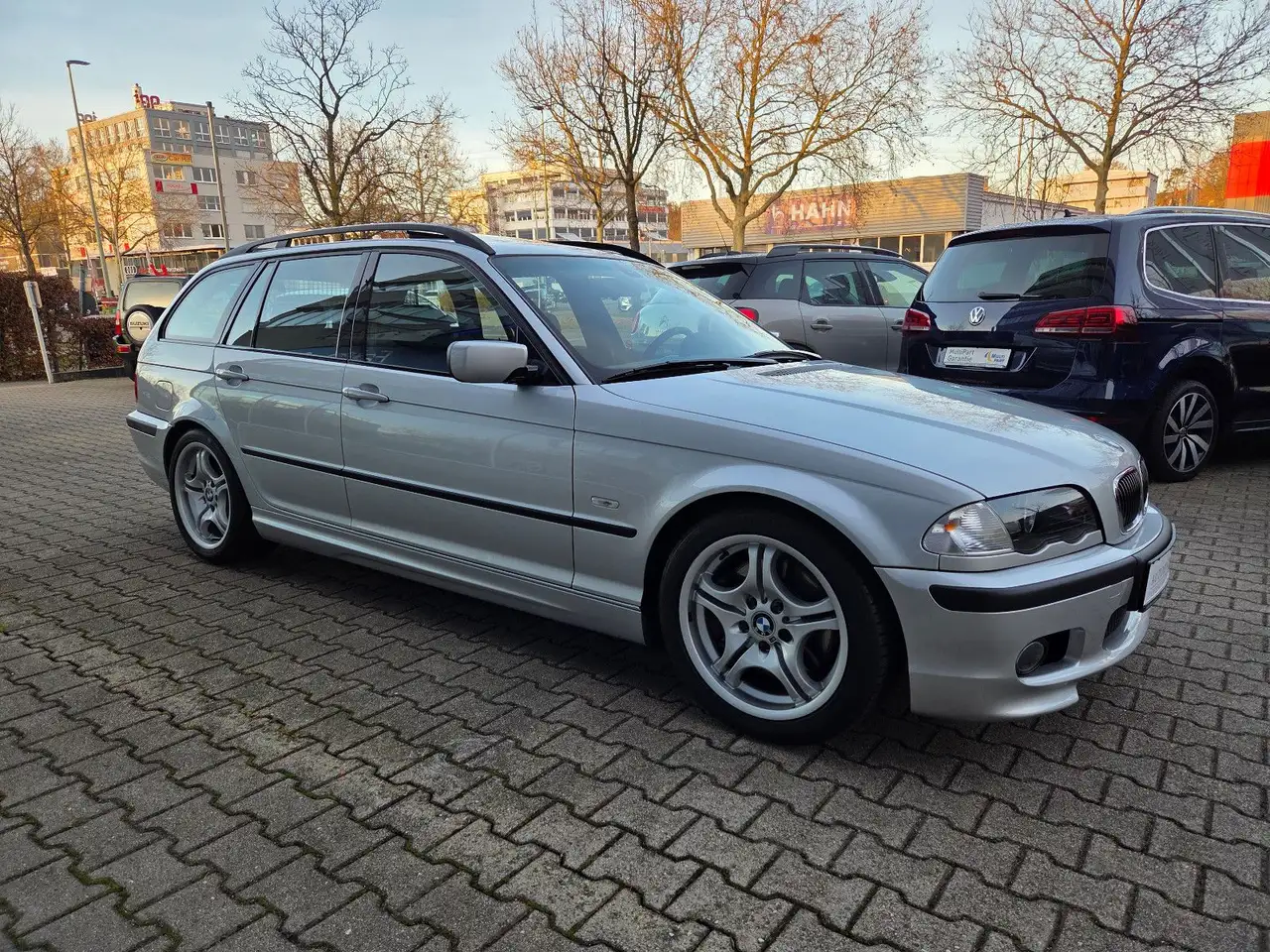 BMW 330 i M Sport II DT.FZG 1.HD EINMALIG, foto 2