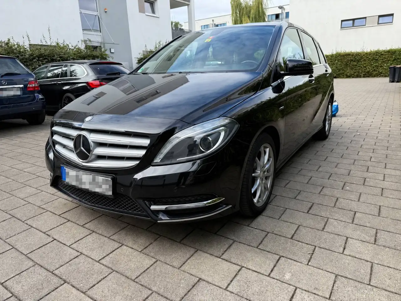 Mercedes-Benz B 200