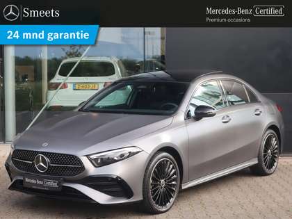 Mercedes-Benz A 250 e AMG Line | Panoramadak | Multibeam | Multispaaks