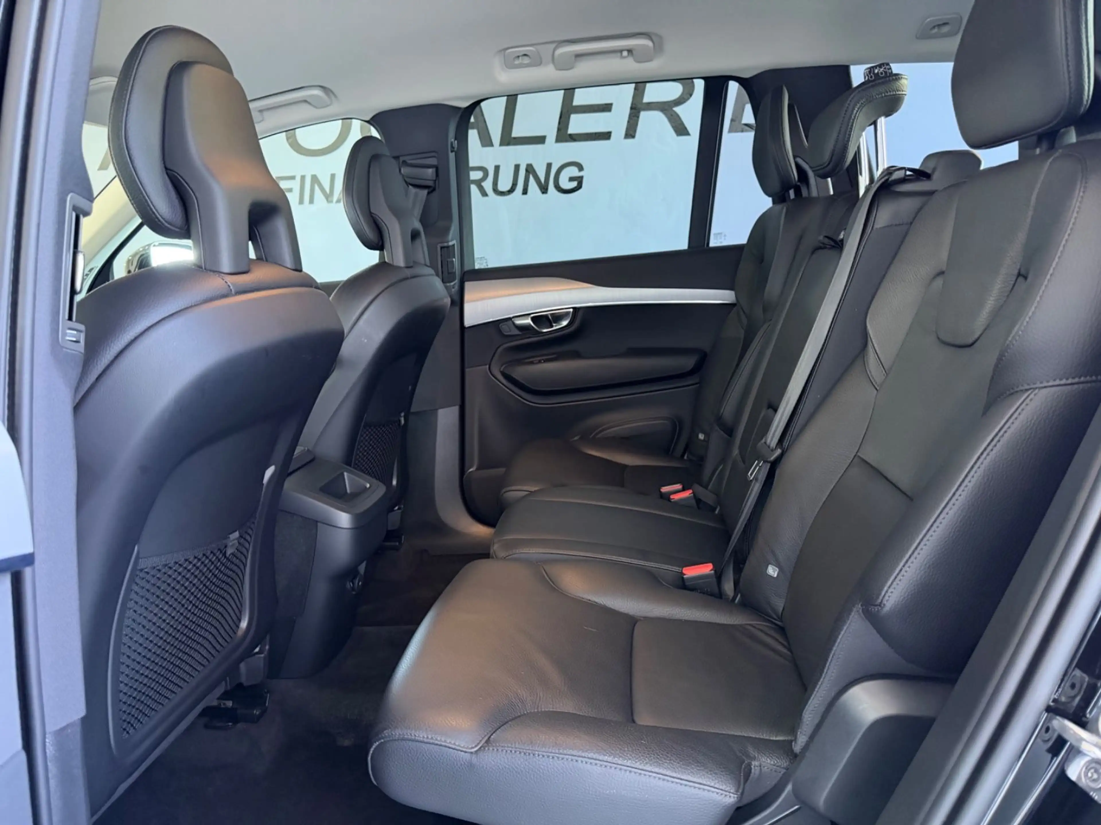 Volvo XC90 B5 D AWD Geartronic Momentum Pro 7-Sitzer — photo 11