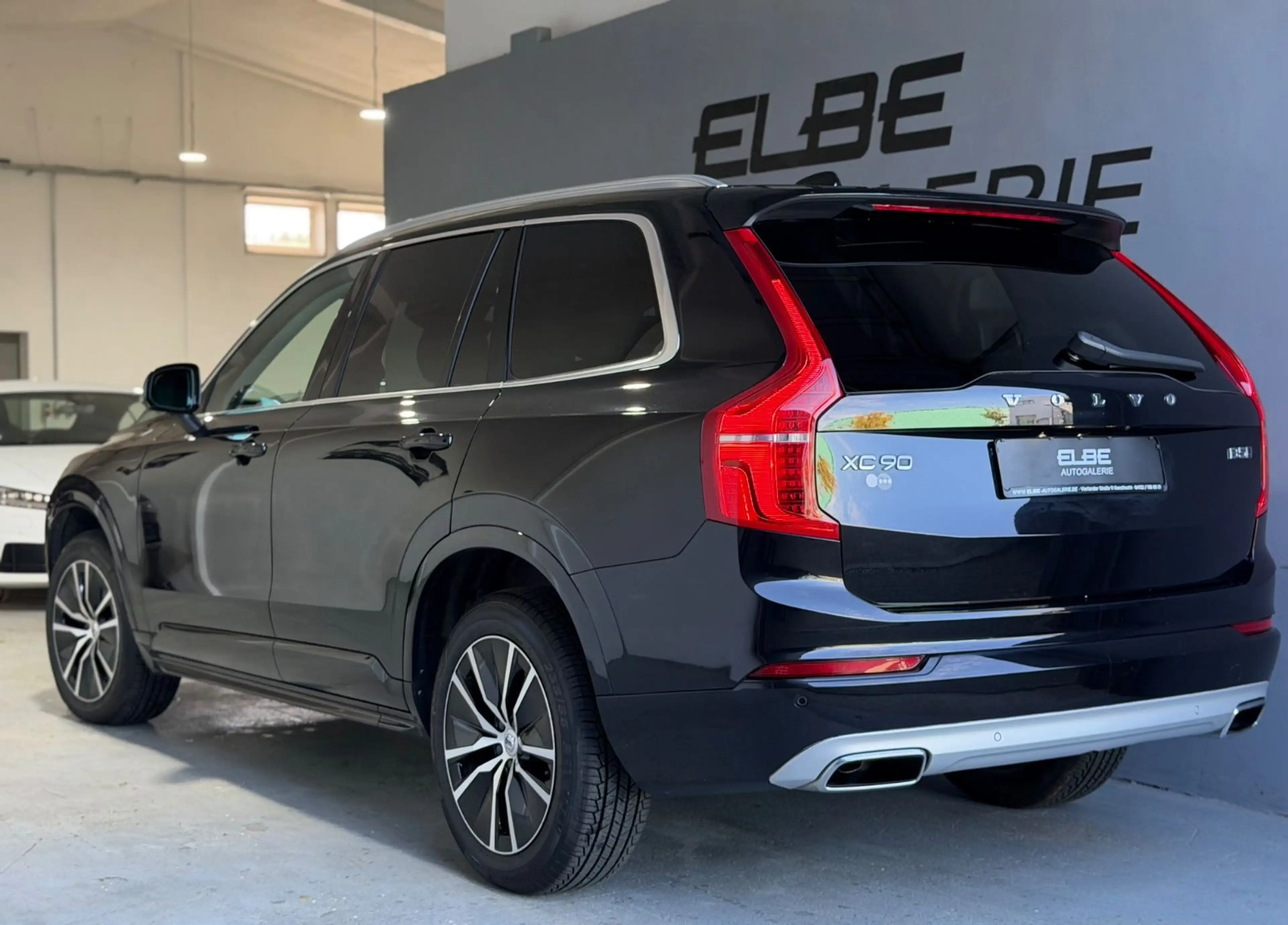 Volvo XC90 B5 D AWD Geartronic Momentum Pro 7-Sitzer — photo 5