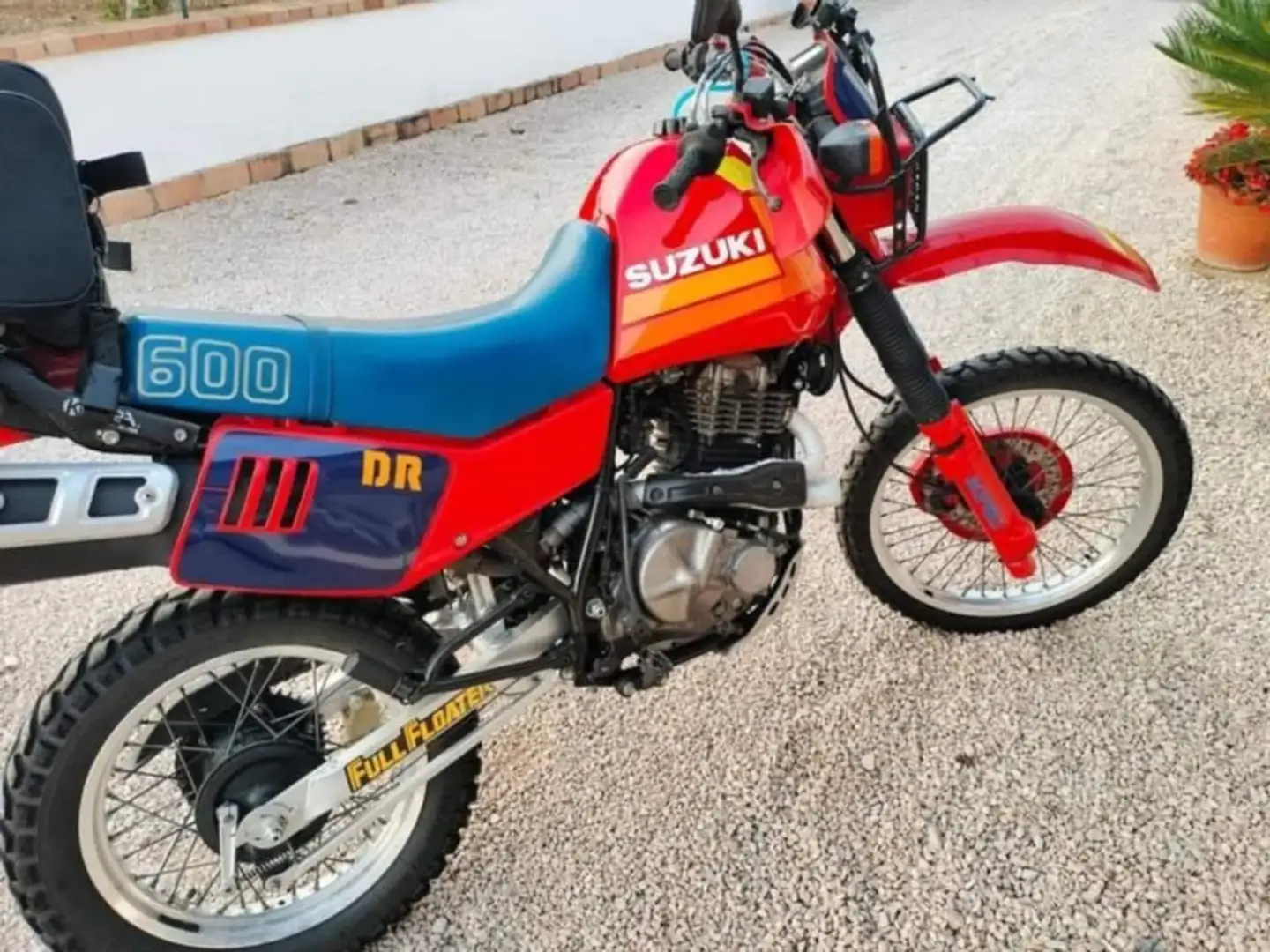 Suzuki DR 600 - 1