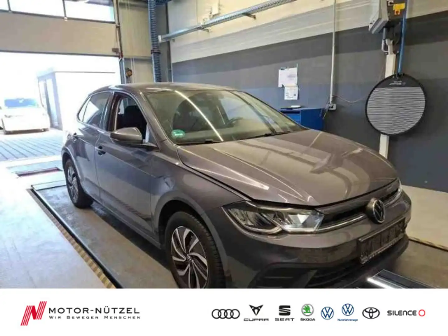 Volkswagen Polo 1.0 TSI LIFE LED+NAVI+ACC+SHZ+DAB+APP+15Z. Grau - 1