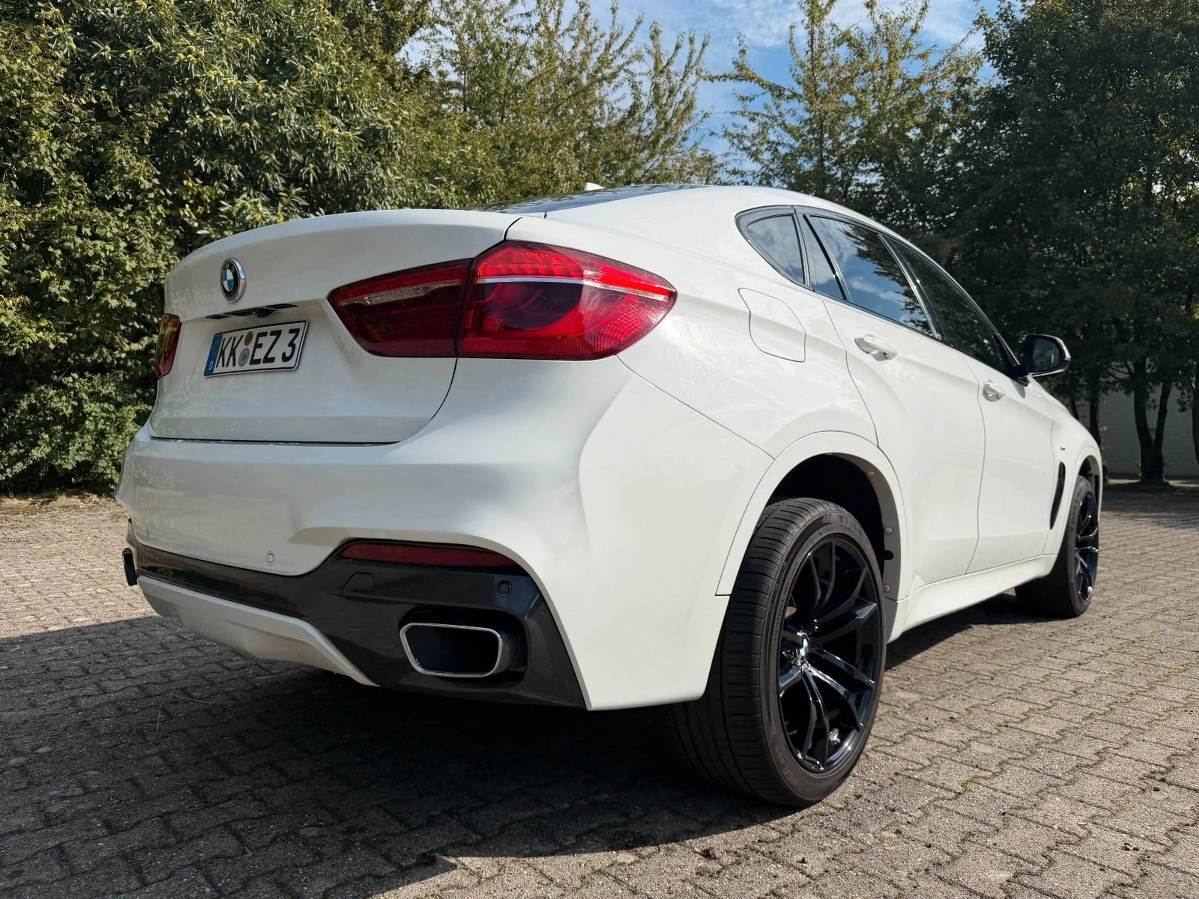 BMW X6 xDrive 30 d M -Paket Kamera Pano AHK — photo 14