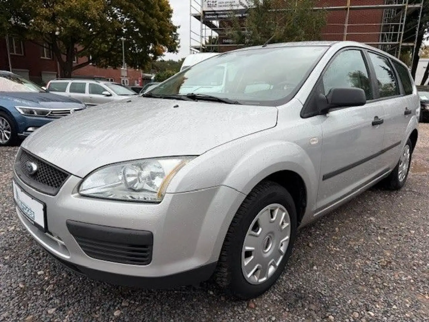 Ford Focus Turnier Fun --HU/AU 07/2027-- Silber - 1
