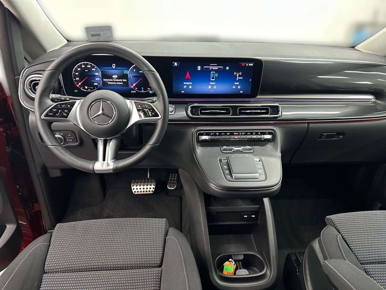 Mercedes-Benz V 220