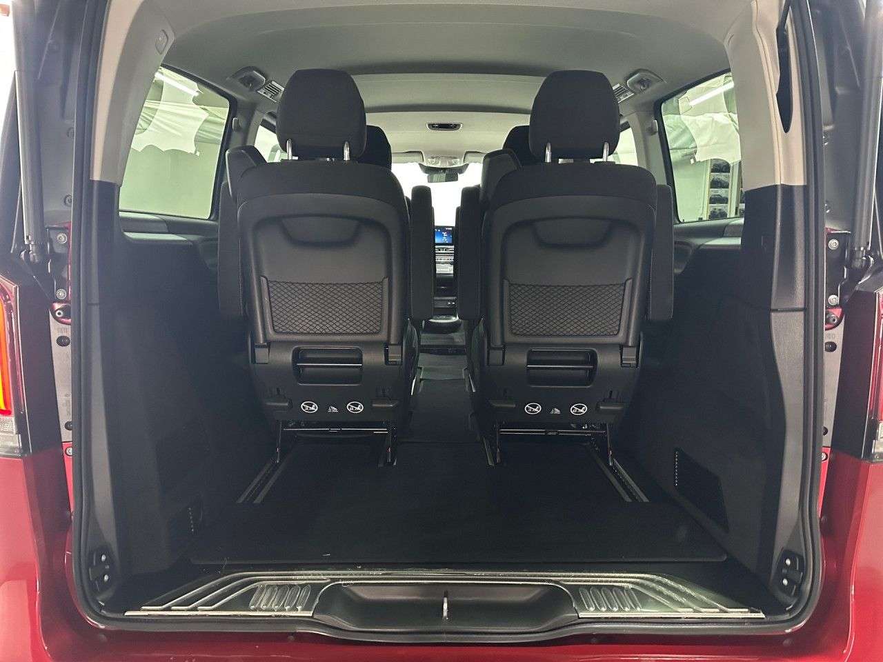 Mercedes-Benz V 220