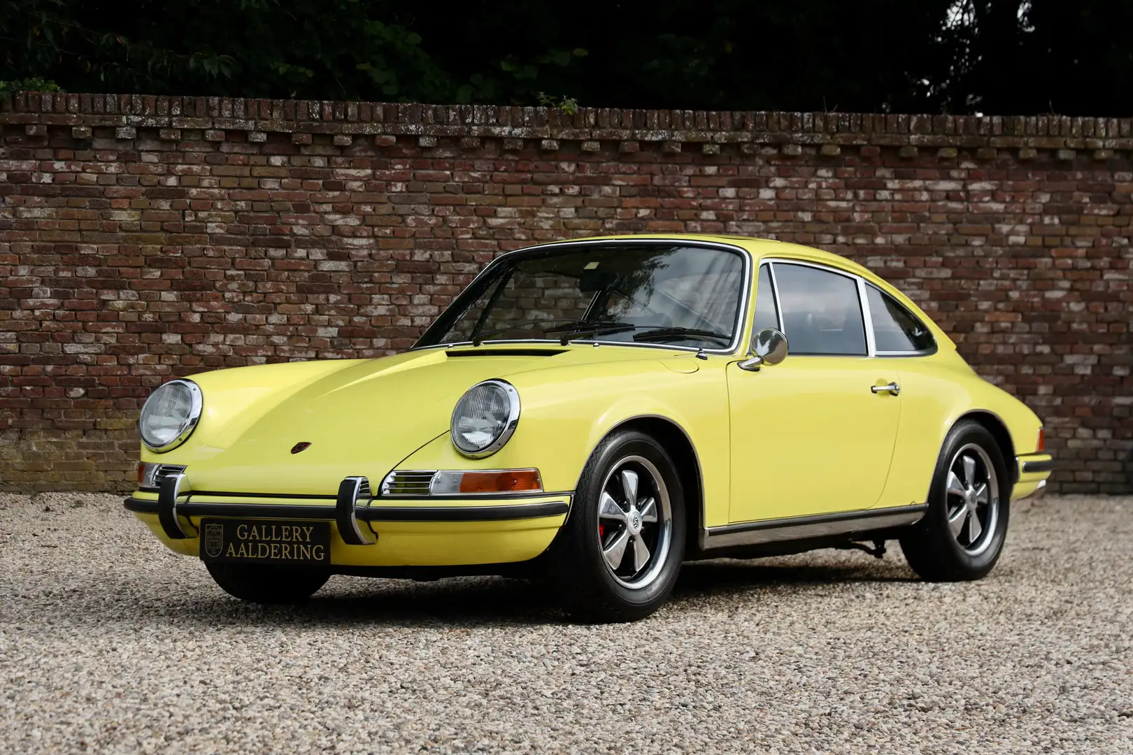 Porsche 911 S Coupe "Matching Numbers" Fantastic color combina žuta - 1