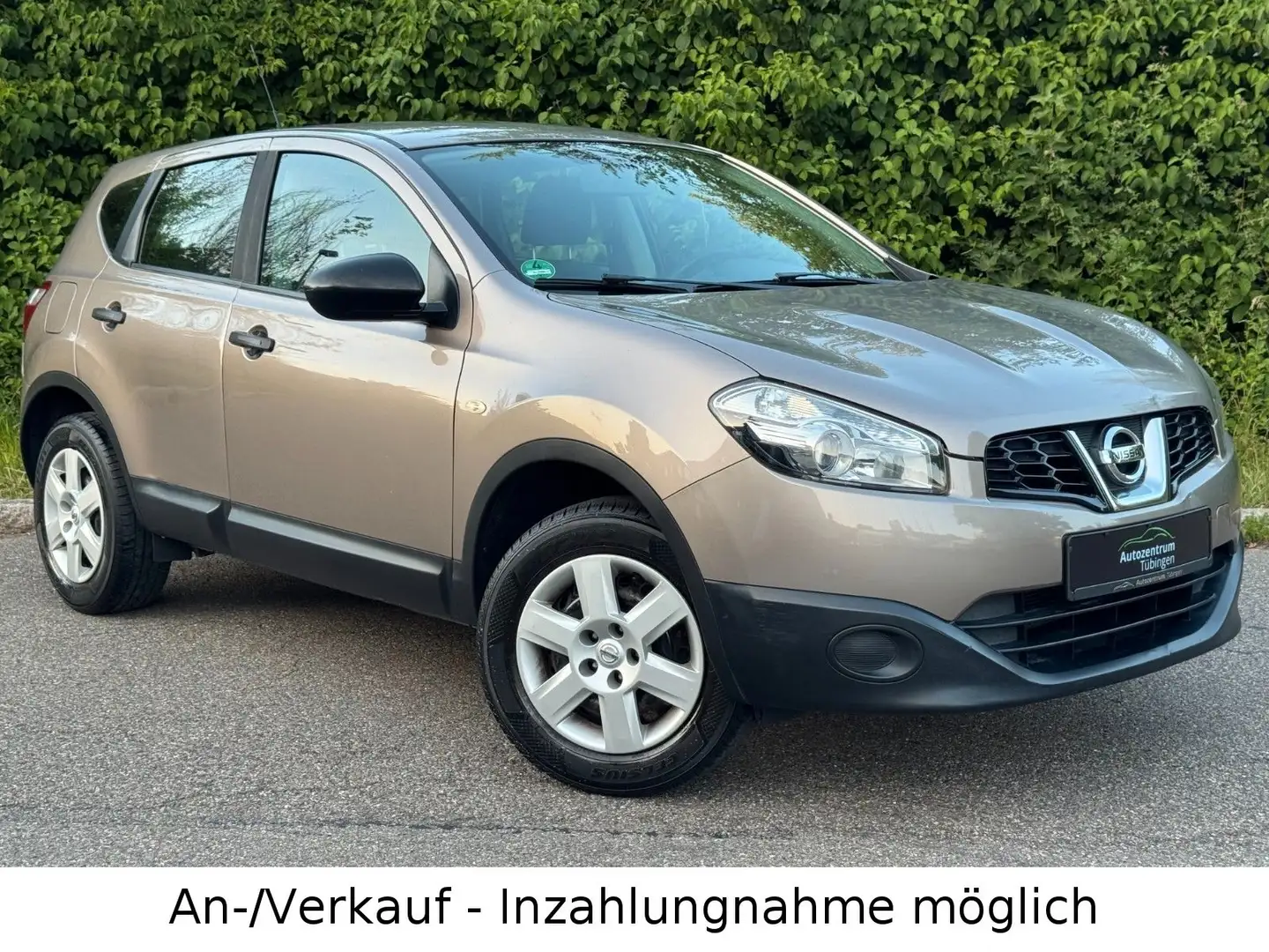 Nissan Qashqai 1.6 Visia KLIMA | PDC | TEMPO | TÜV | Braun - 2