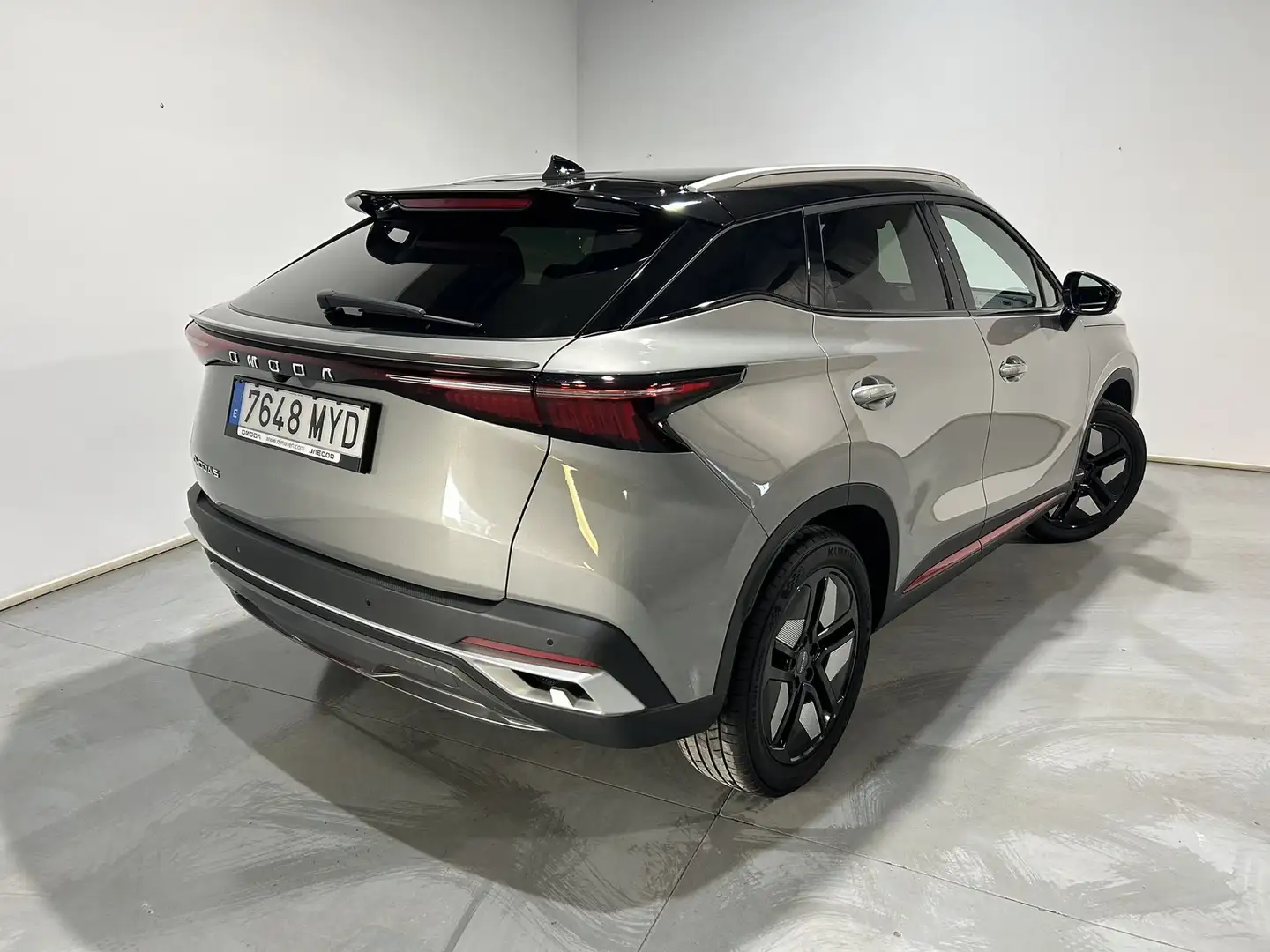 Omoda 5 1.6 TGDI (14CV) Premium MY2 Grau - 2