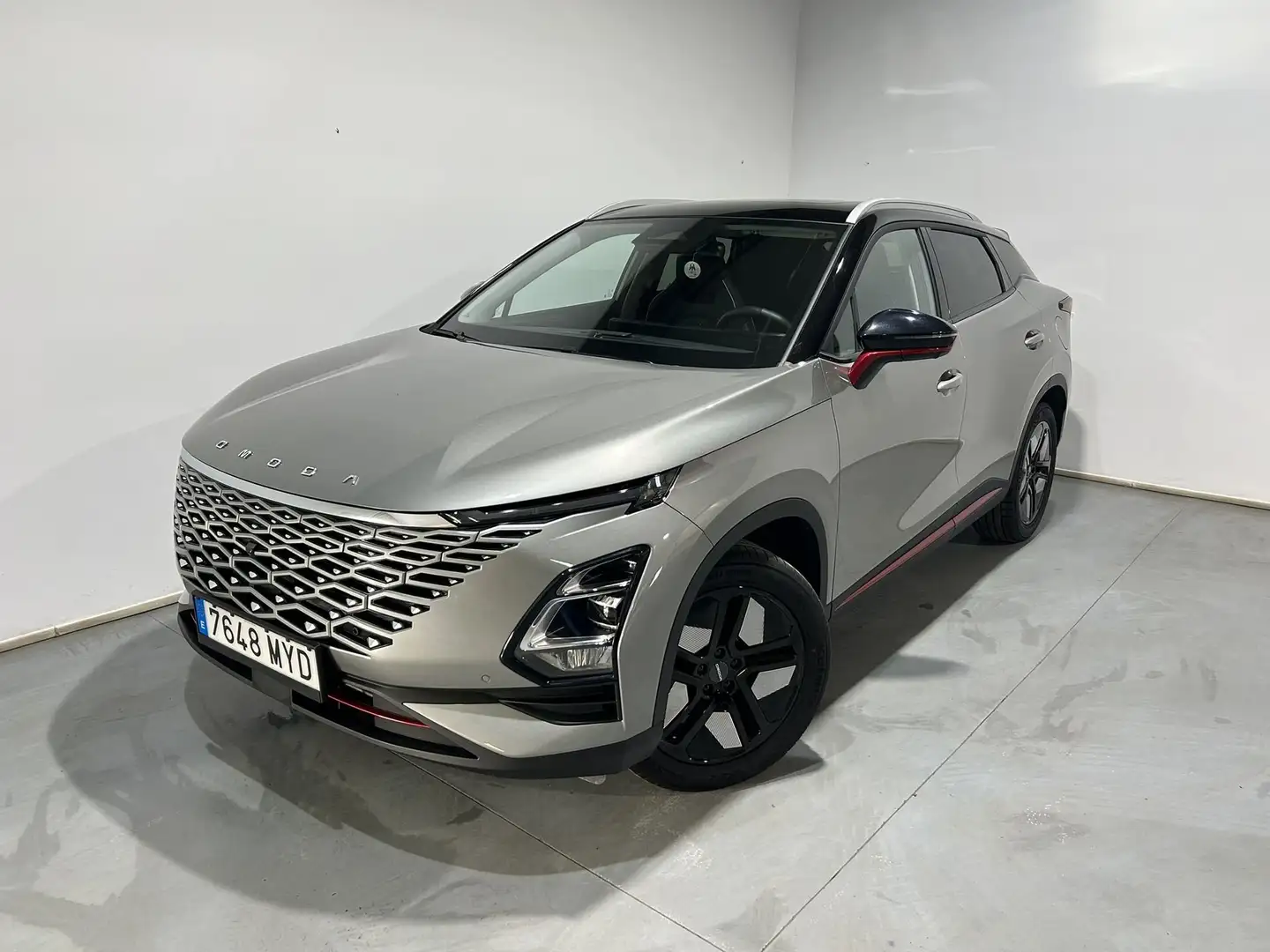 Omoda 5 1.6 TGDI (14CV) Premium MY2 Grau - 1