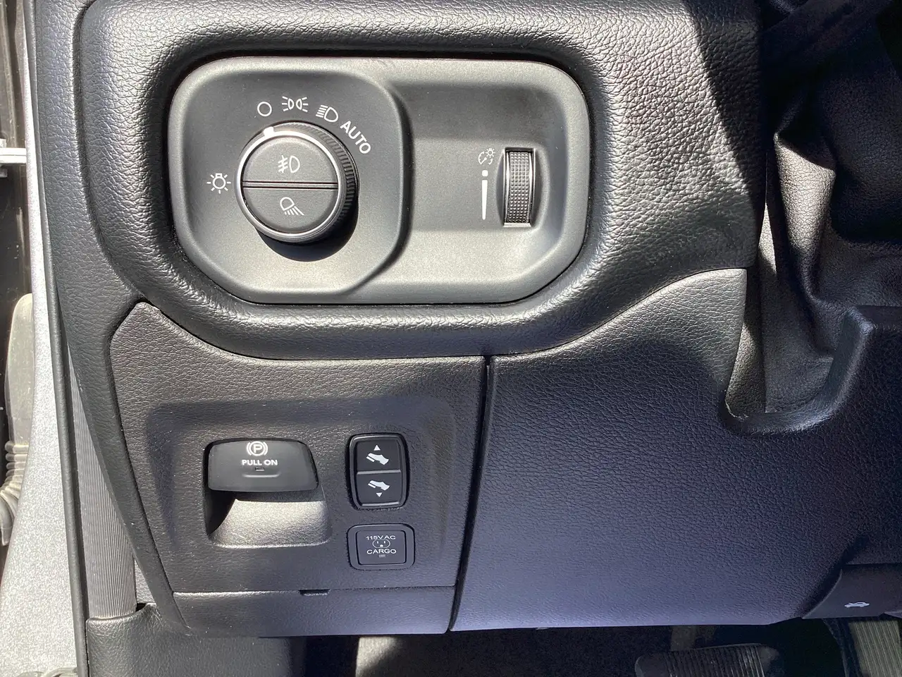 RAM 1500 photo RAM 1500