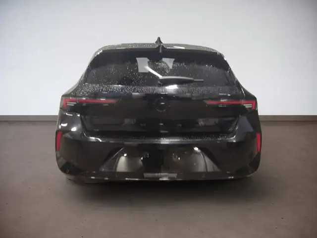 Opel Astra view 7