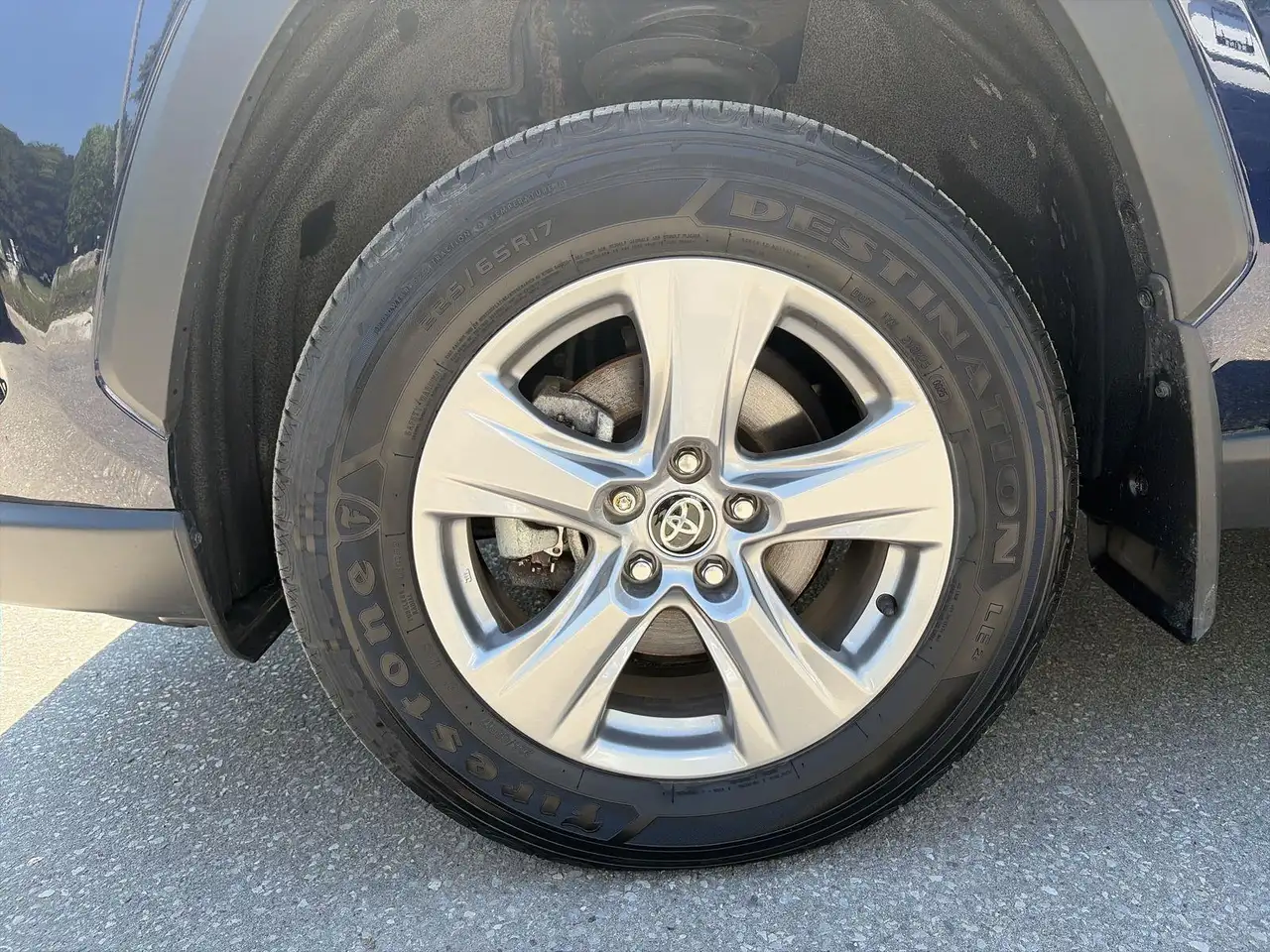 Toyota RAV 4 снимка Toyota RAV 4