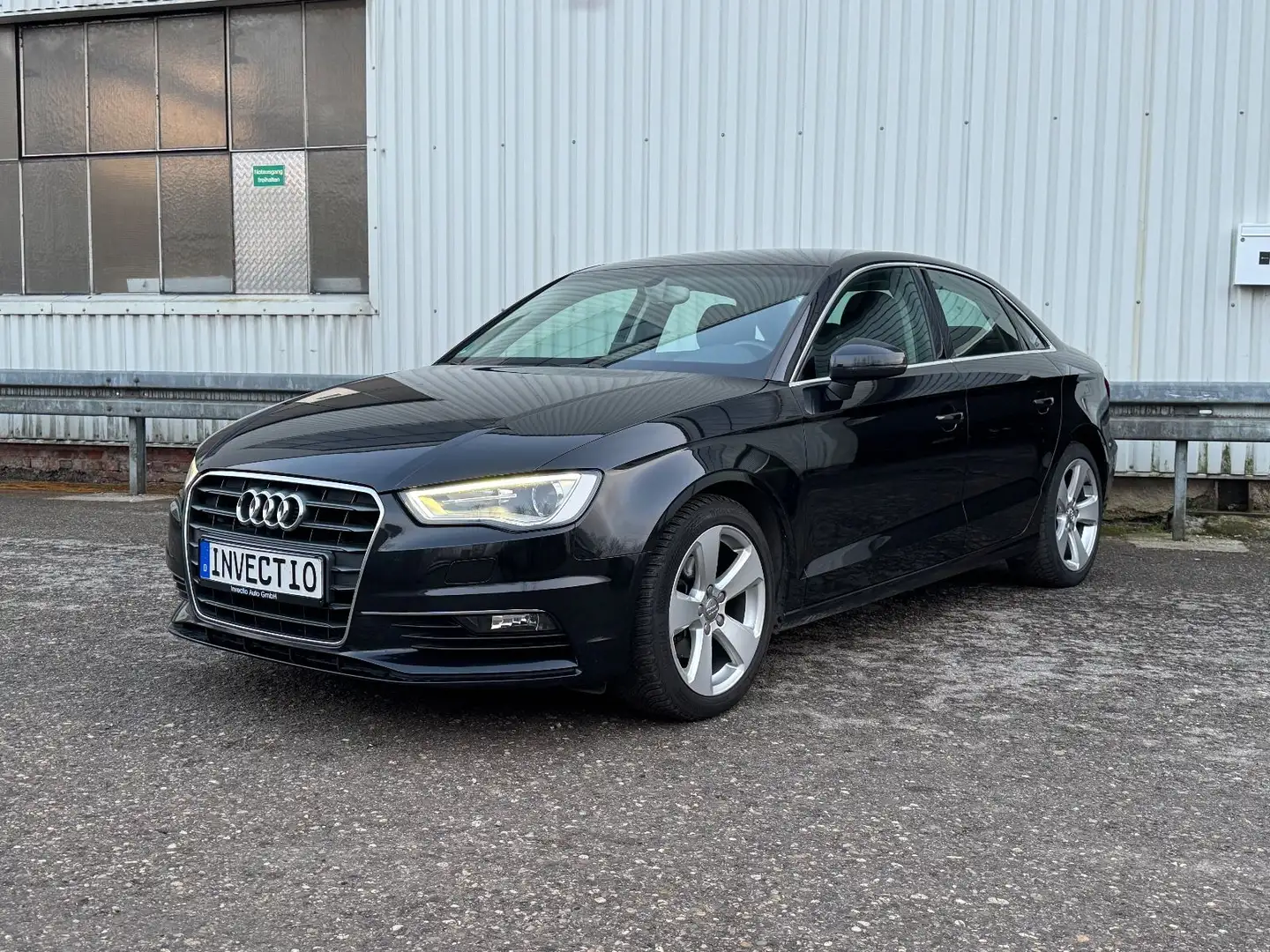 Audi A3 Limousine ambition 2.0 Tdi Klima Navi Pdc Schwarz - 1