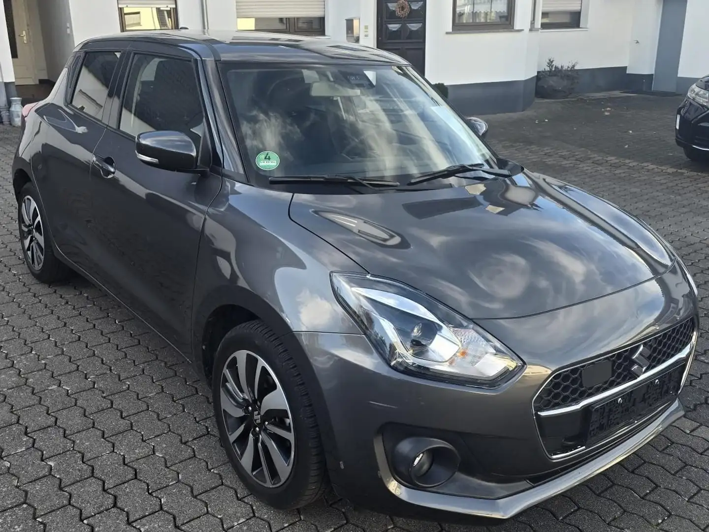 Suzuki Swift Swift 1.0 Boosterjet Automatik Comfort+ Grau - 2