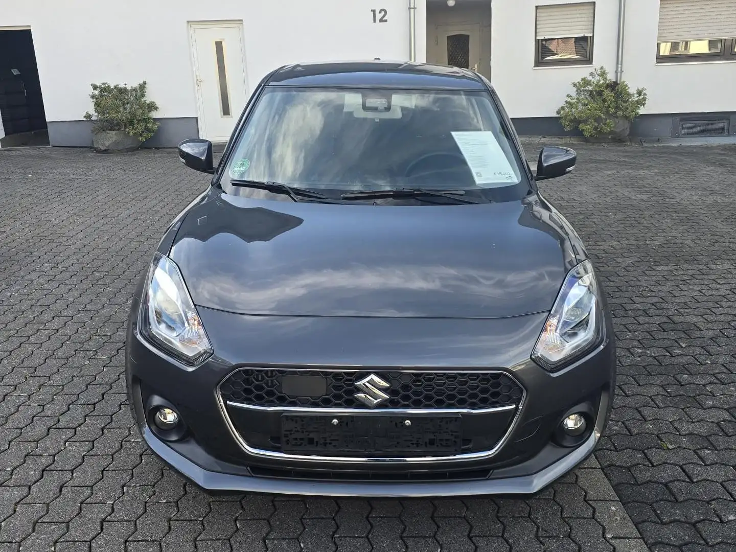 Suzuki Swift Swift 1.0 Boosterjet Automatik Comfort+ Grau - 1