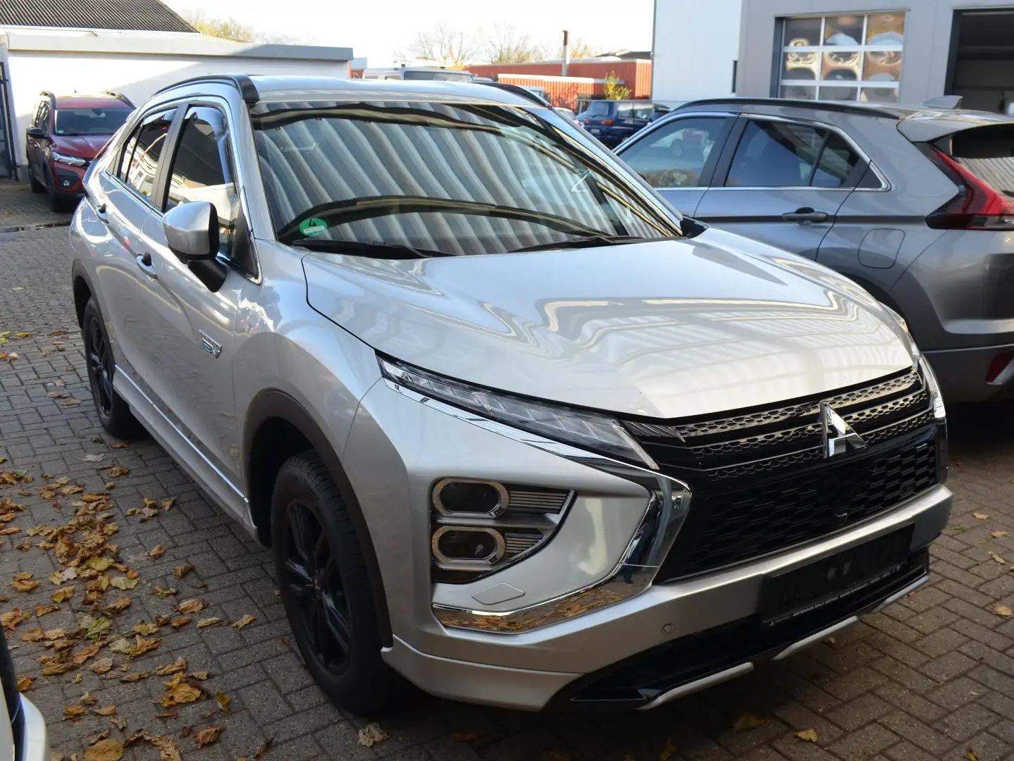 Mitsubishi Eclipse Cross Plus Select Hybrid 4WD KUNDENAUFTRAG! Gris - 1