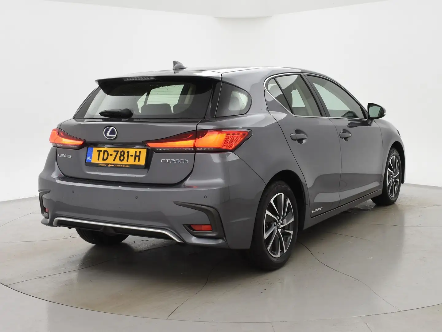 Lexus CT 200h BUSINESS LINE + CAMERA / NAVIGATIE / LED / DEALER Gris - 2