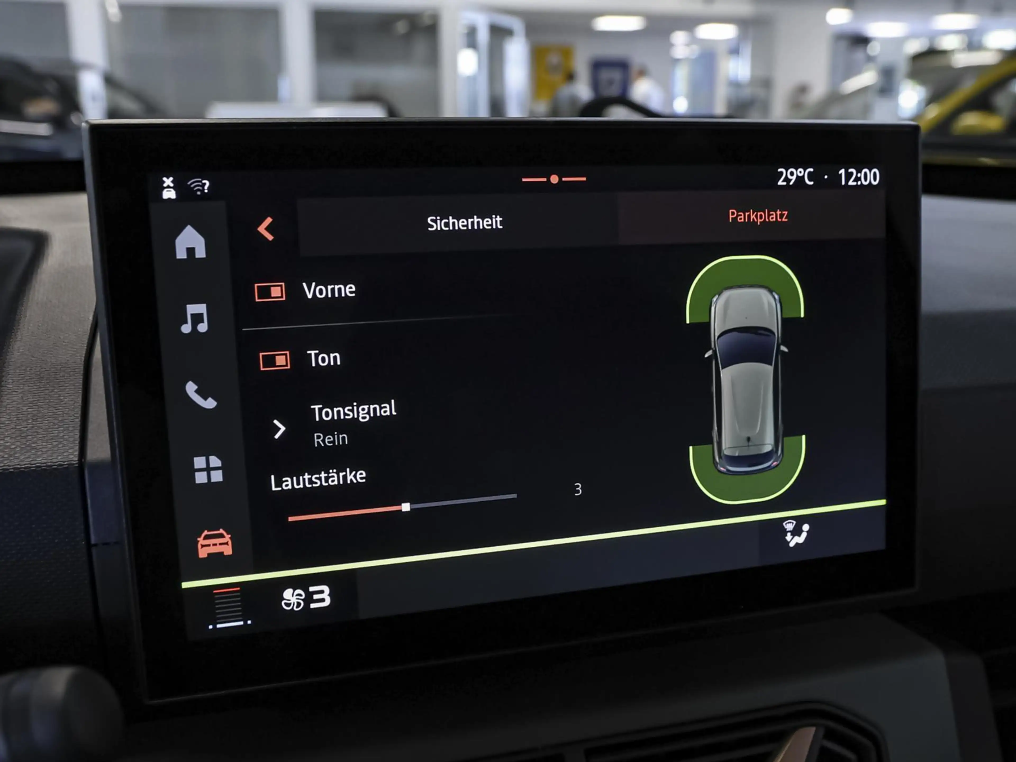 Dacia Spring Extreme electric 100 NAVI PDC KLIMA BT ZV — photo 13