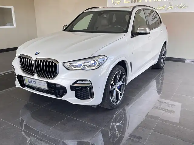 Bmw X5 M d //P.Dach//HUD/LED/Navi/Leder//